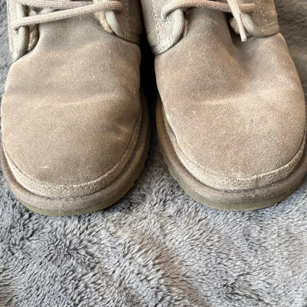 EUC Men’s Ugg Neumel Boots Taupe Suede Size 7